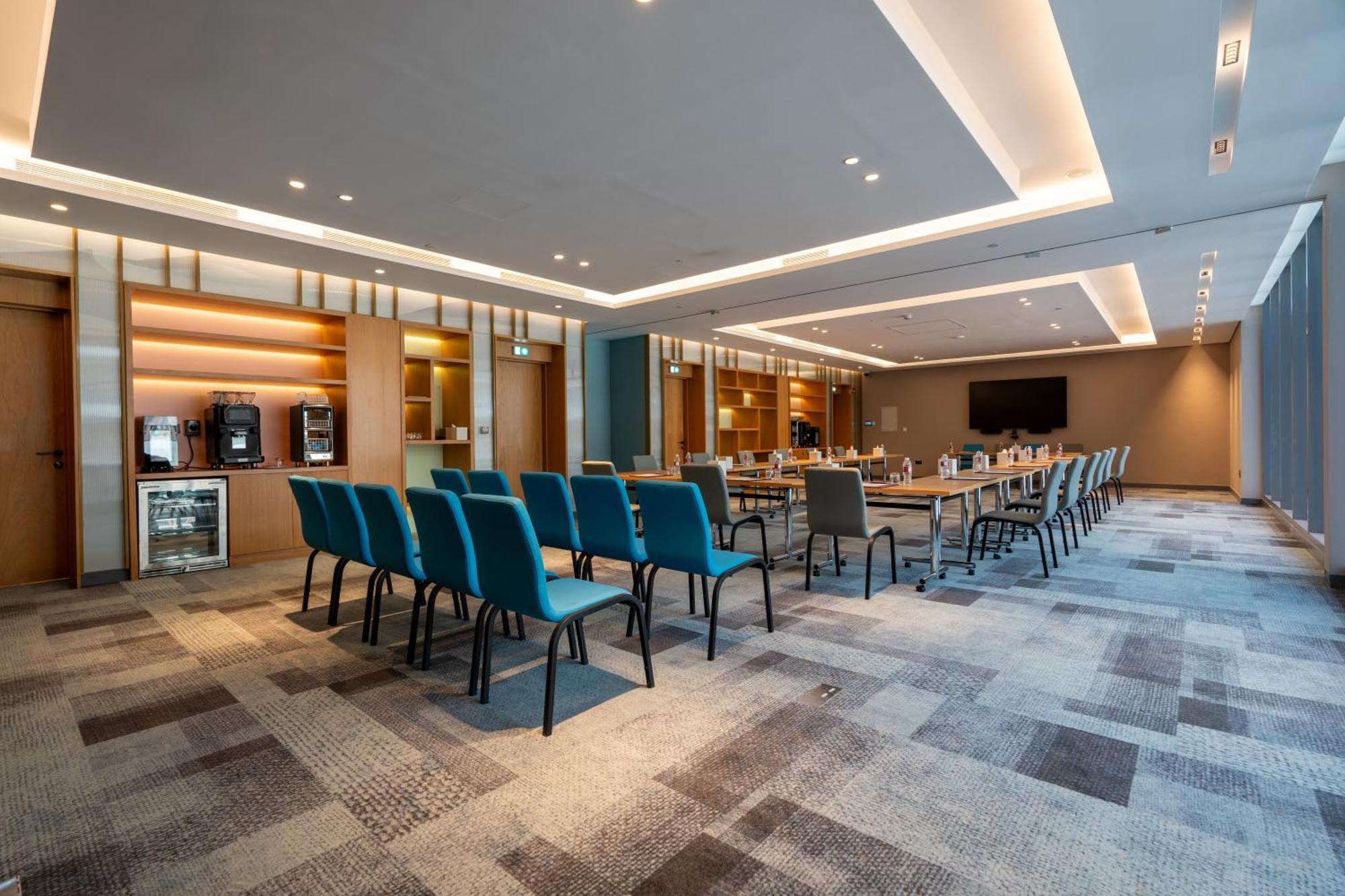 West Walk Retaj Hotel Al Rayyan Екстериор снимка
