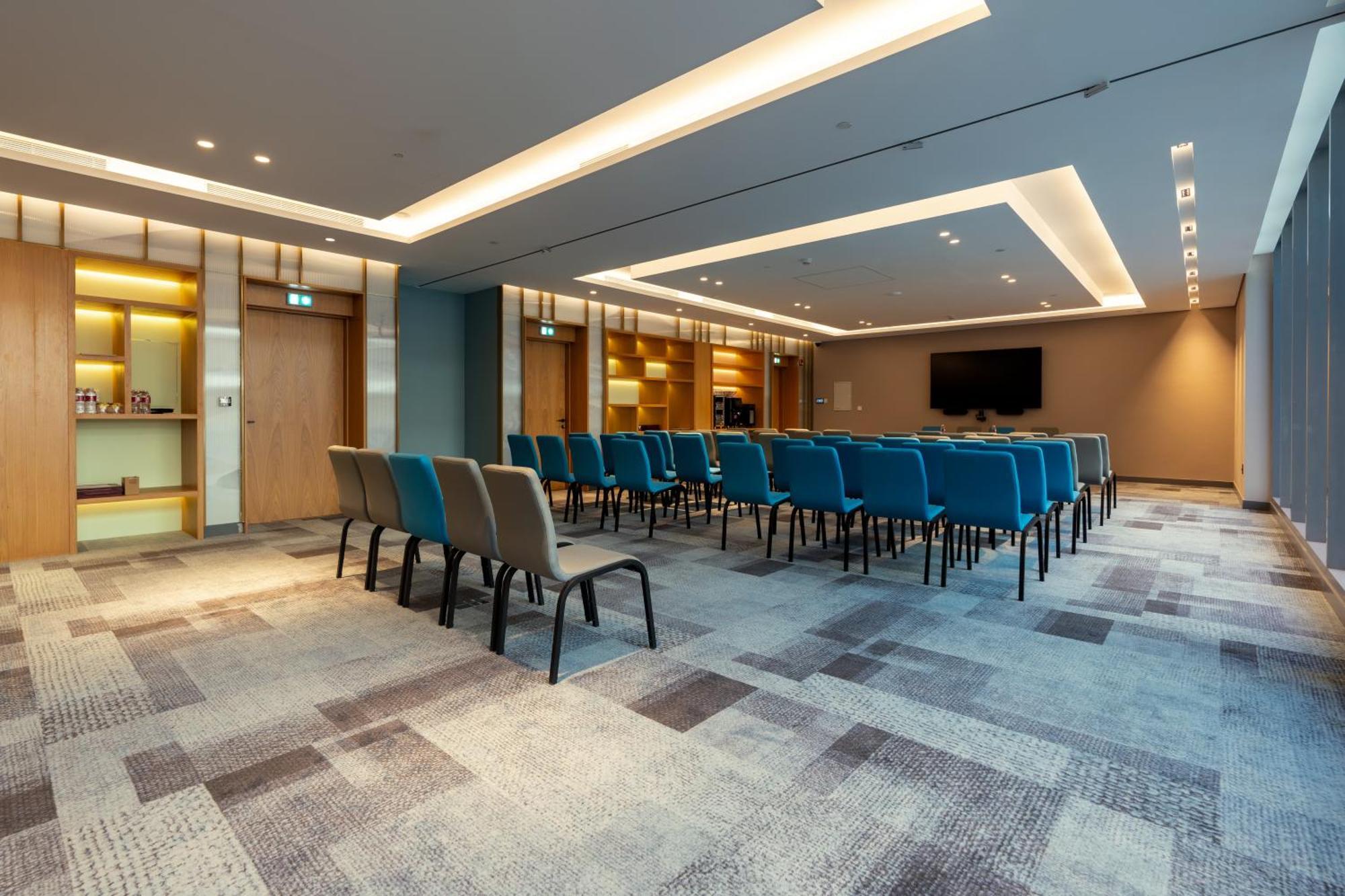 West Walk Retaj Hotel Al Rayyan Екстериор снимка