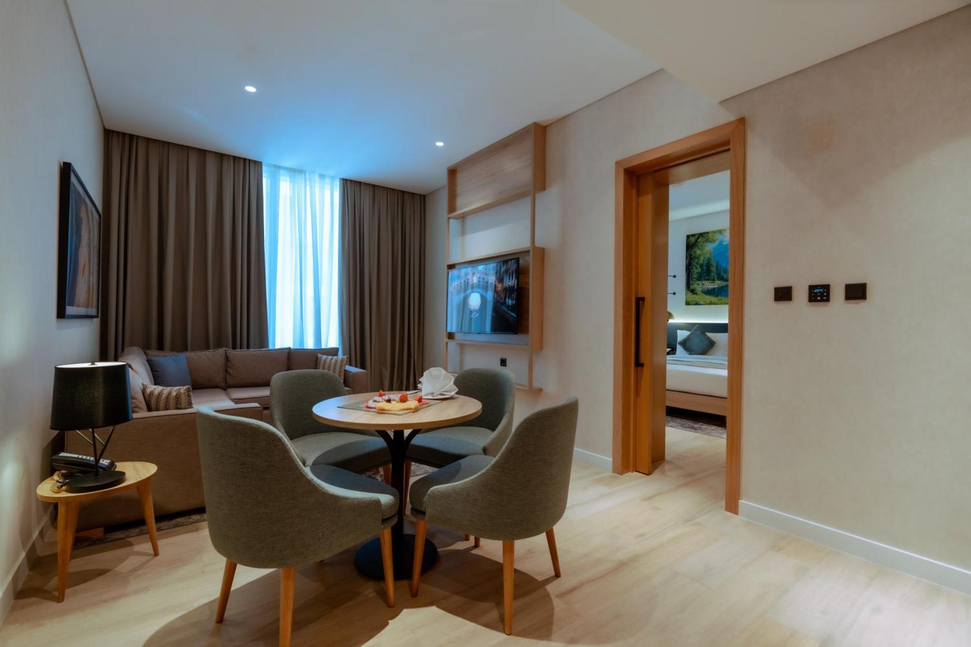 West Walk Retaj Hotel Al Rayyan Екстериор снимка