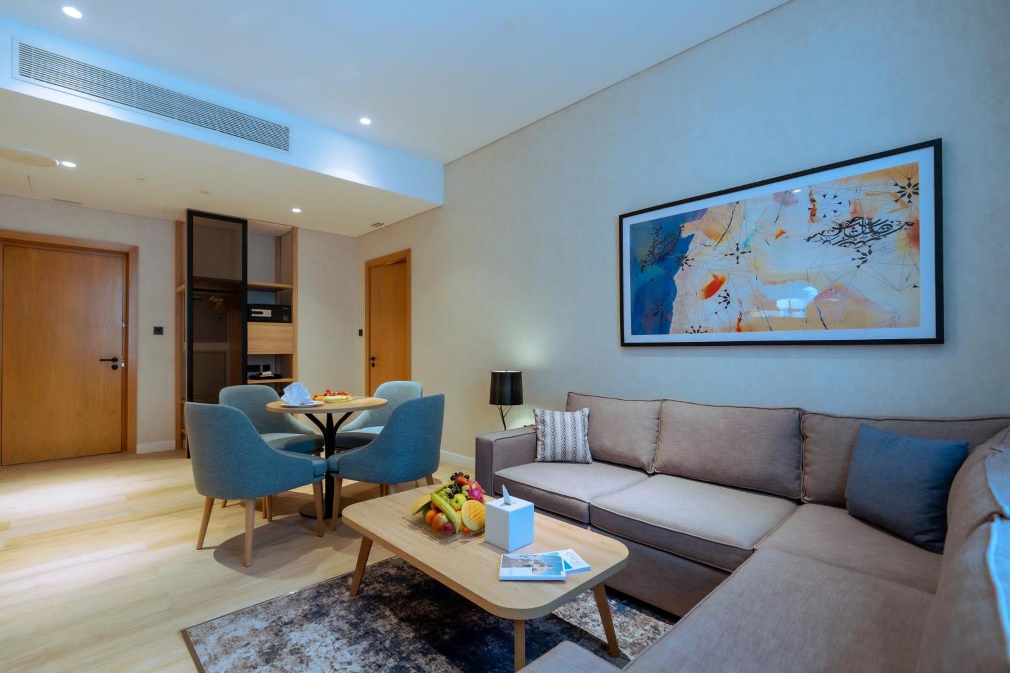 West Walk Retaj Hotel Al Rayyan Екстериор снимка